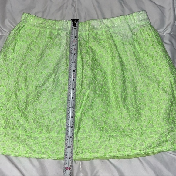 J Crew Neon Eyelet Floral Lace Skirt Green Yellow Size Small - Picture 4 of 8